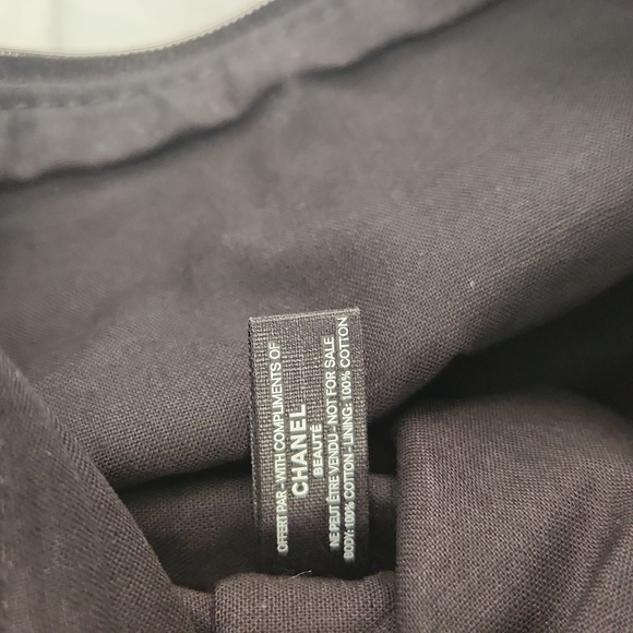 Chanel Toiletry Bag - Picture 4 of 4